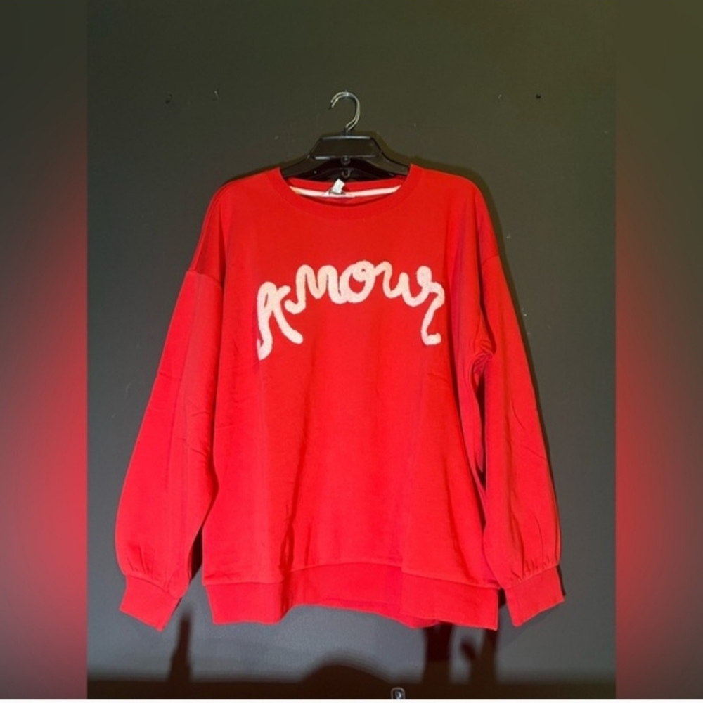 Amour Sweatshirt by Crown & Ivy. NWT